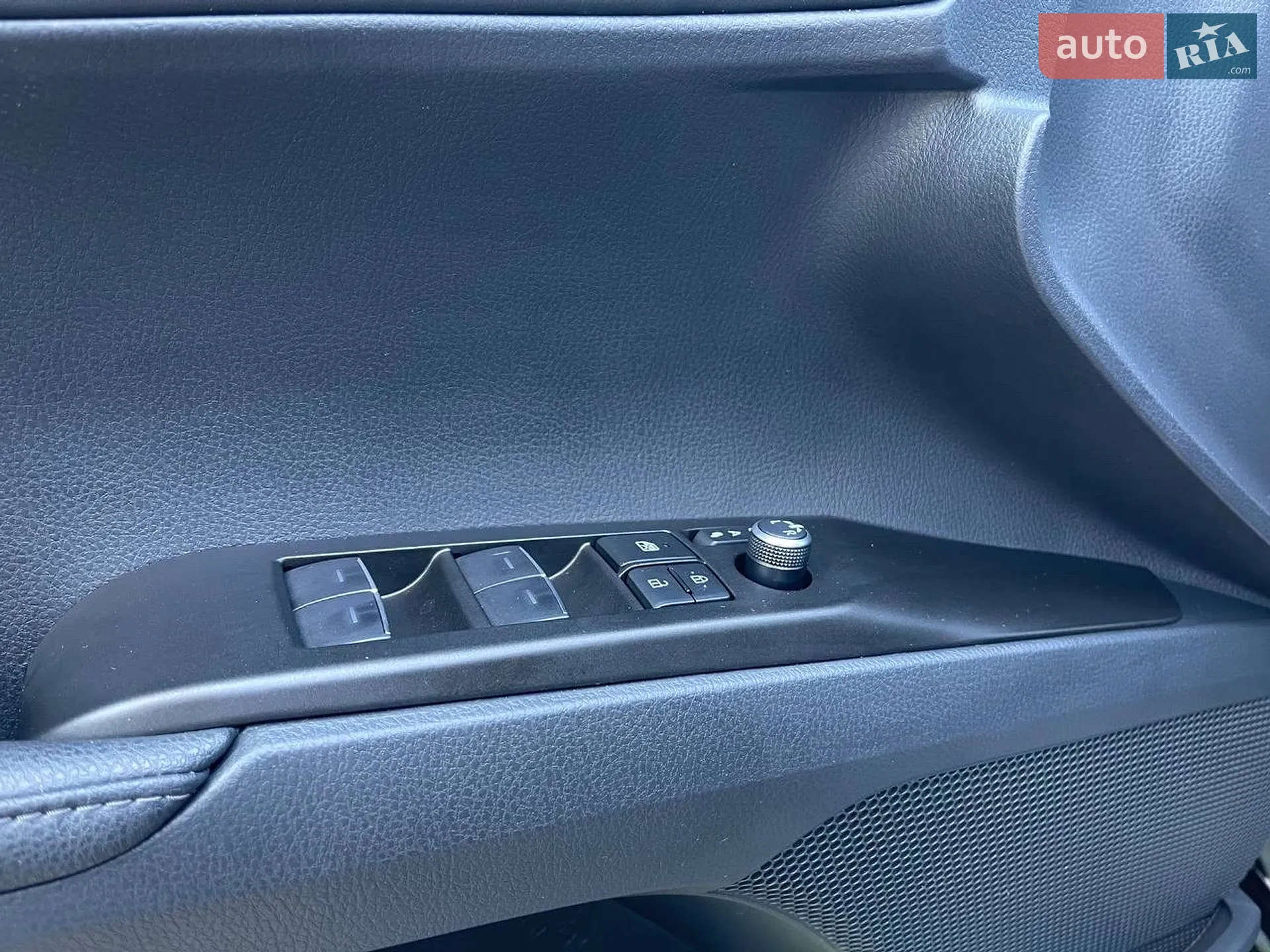 2025 Toyota Camry - мініатюра 77