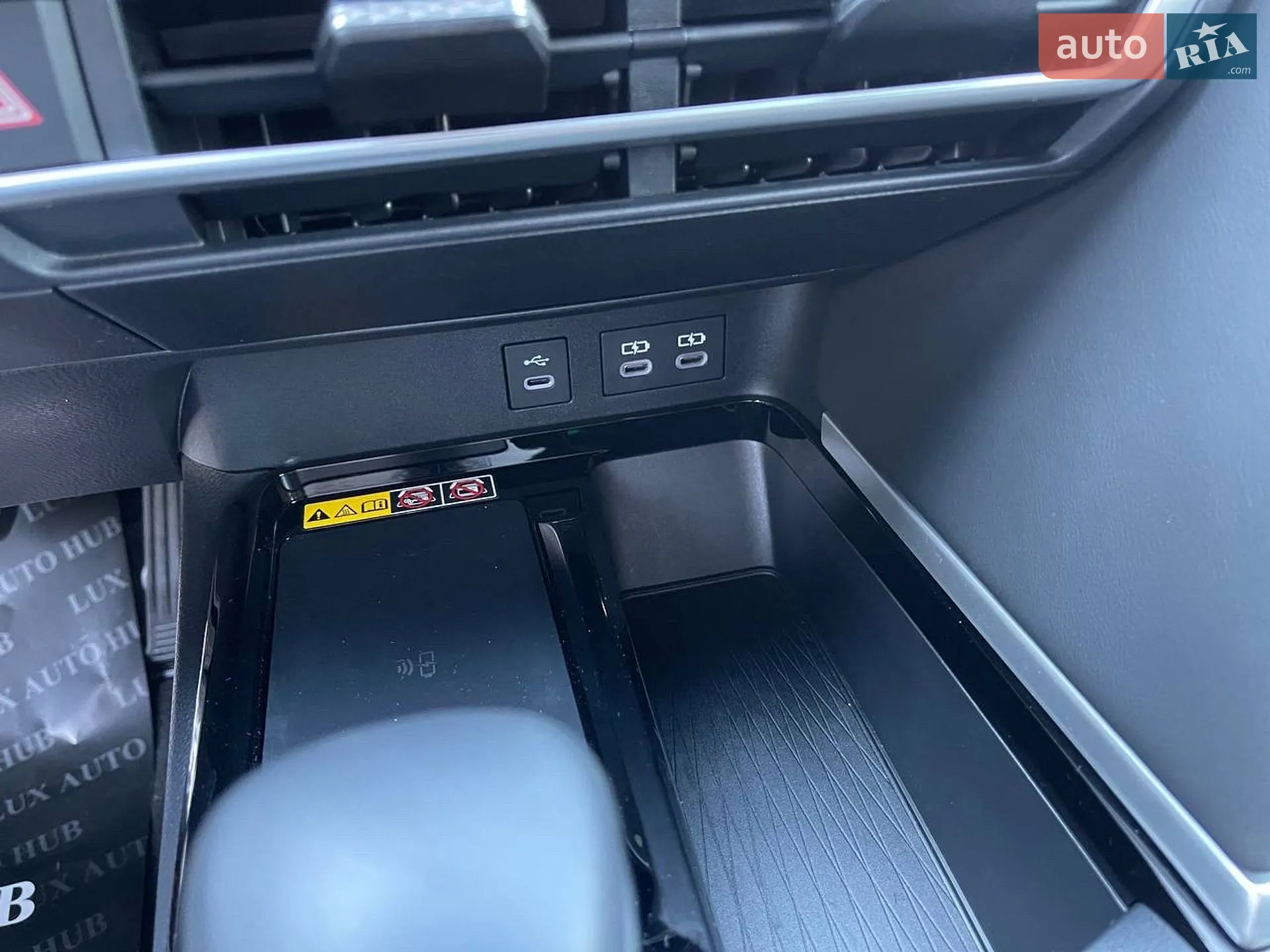 2025 Toyota Camry - мініатюра 142