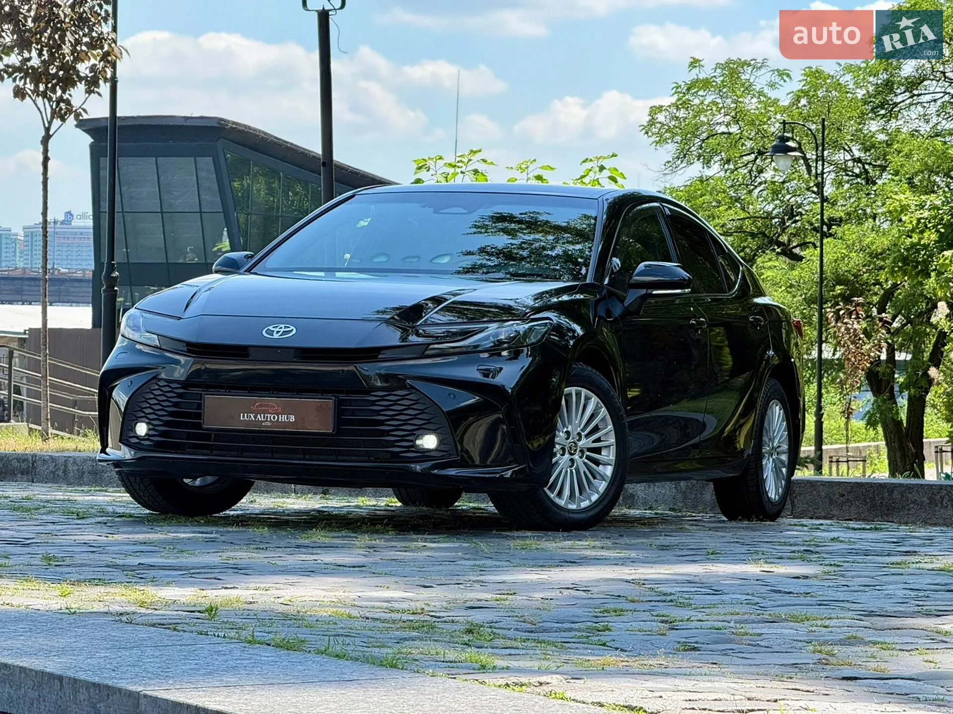 2025 Toyota Camry - мініатюра 214