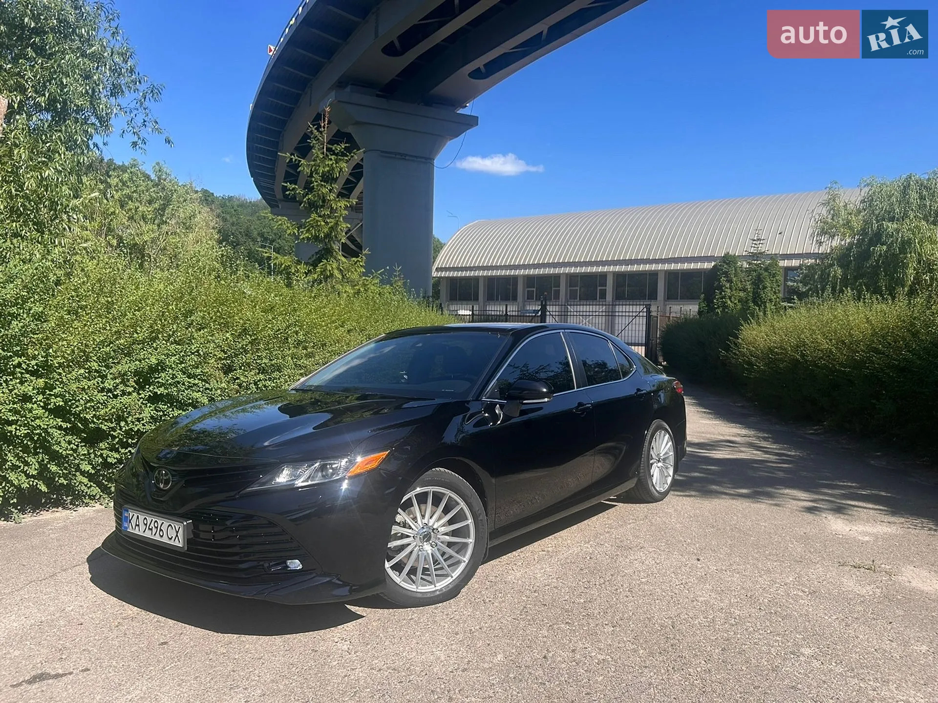 2017 Toyota Camry - мініатюра 2