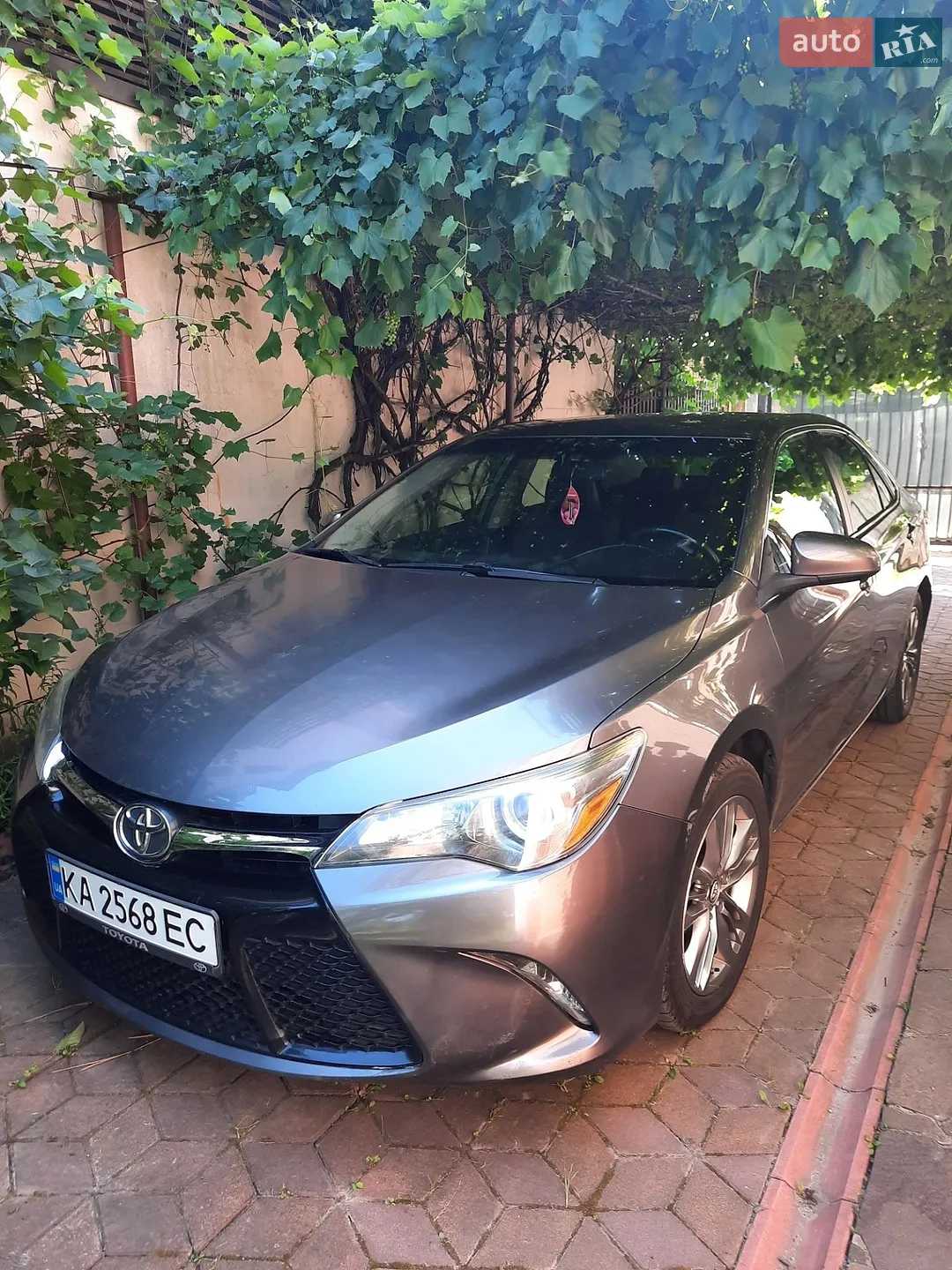 2016 Toyota Camry - мініатюра 2