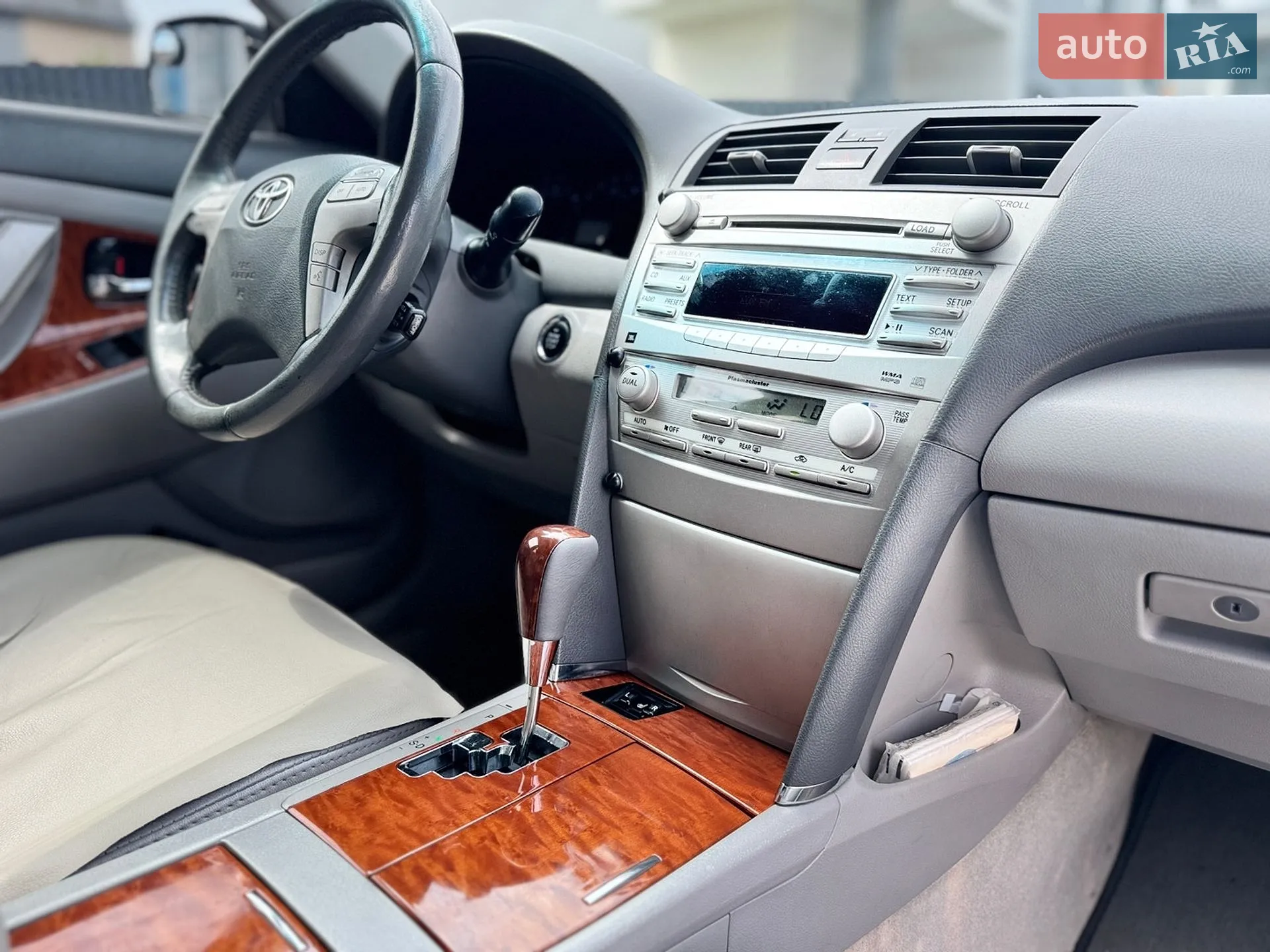 2011 Toyota Camry - мініатюра 17