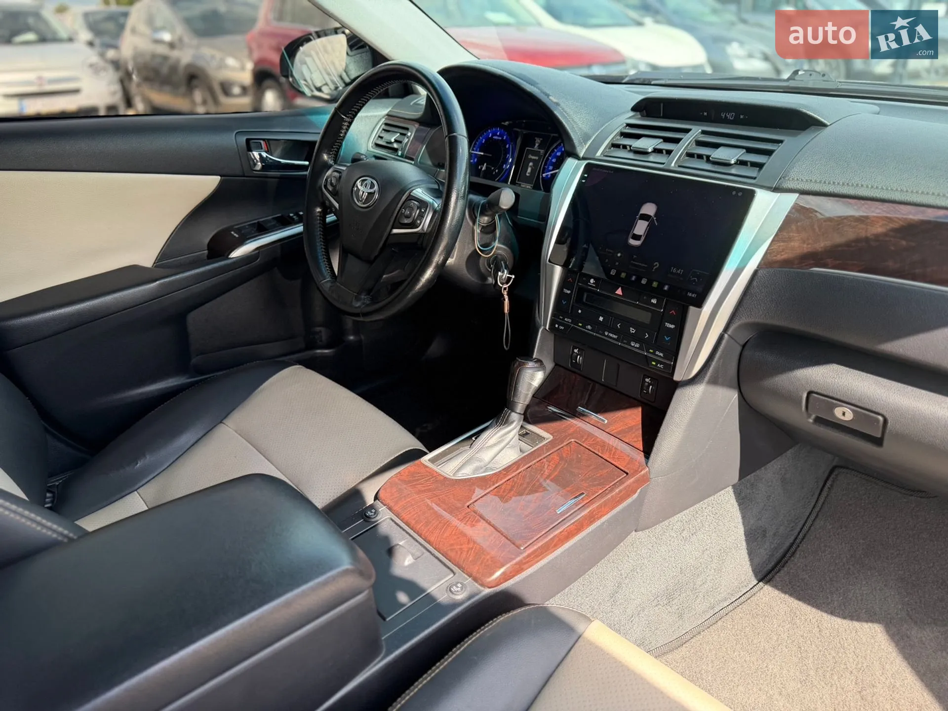 2015 Toyota Camry - мініатюра 31