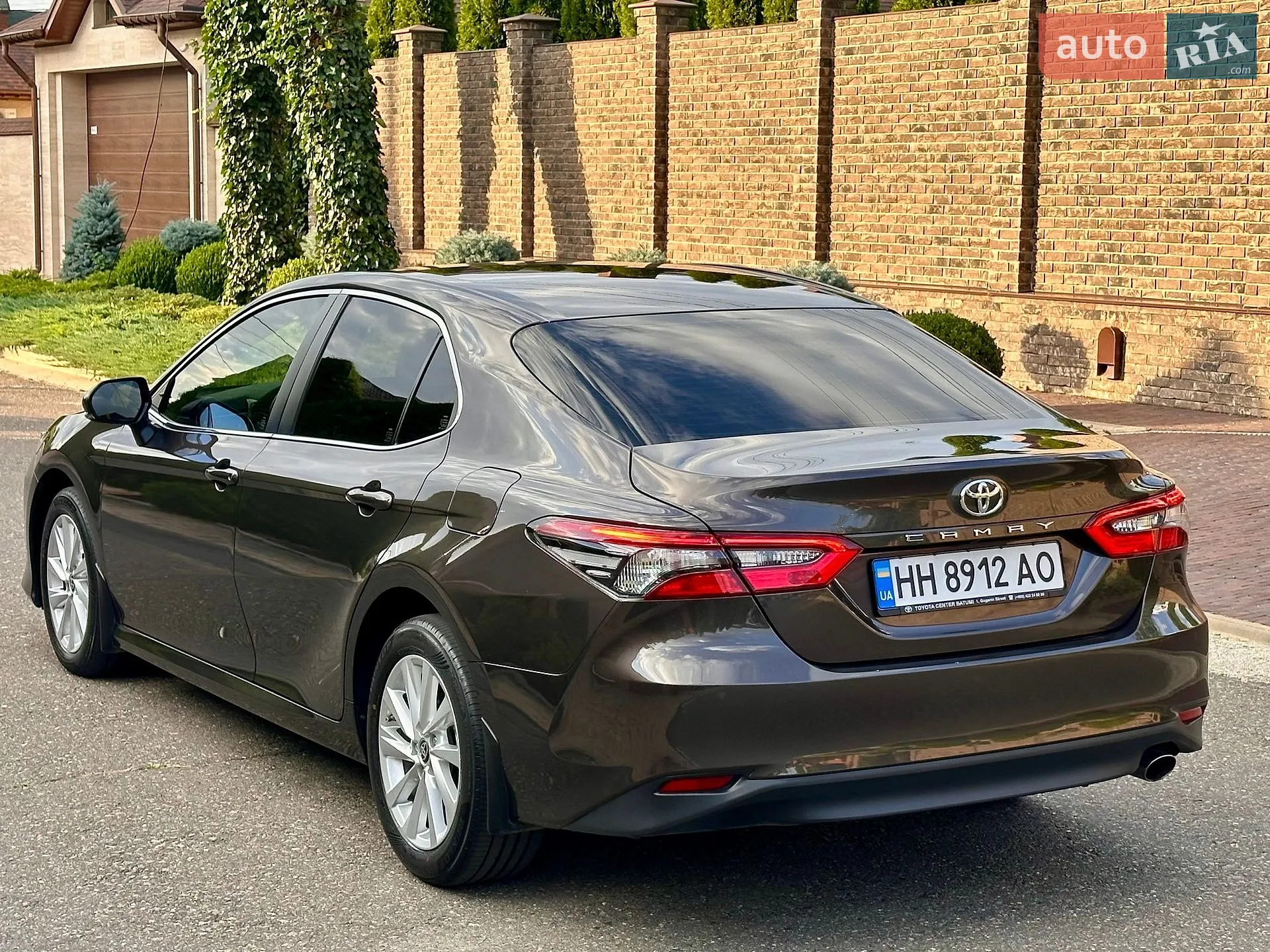 2021 Toyota Camry - мініатюра 17