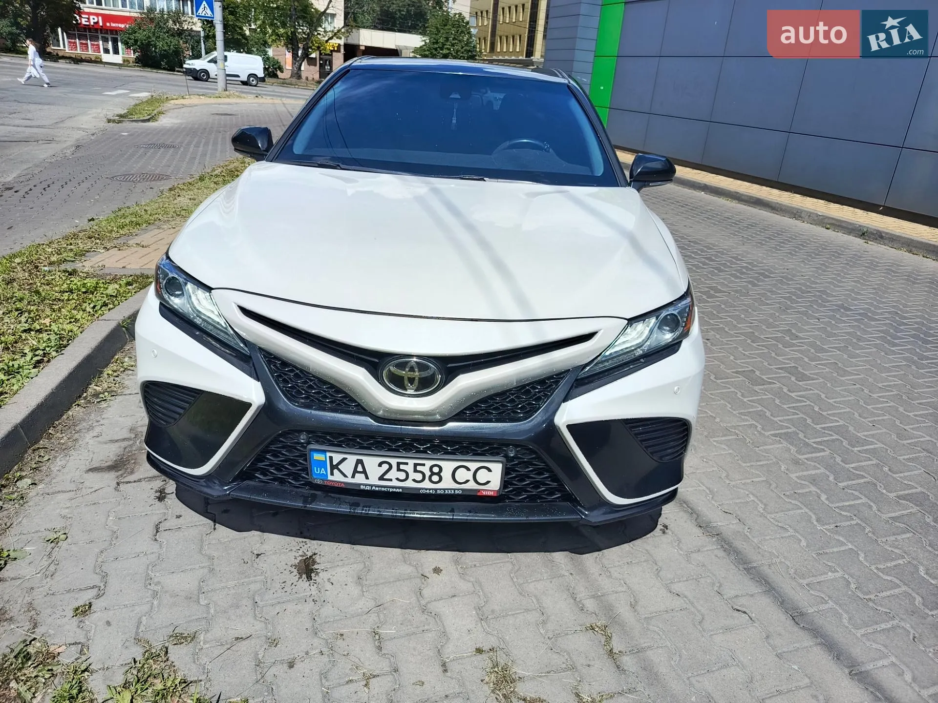2018 Toyota Camry - фото 1