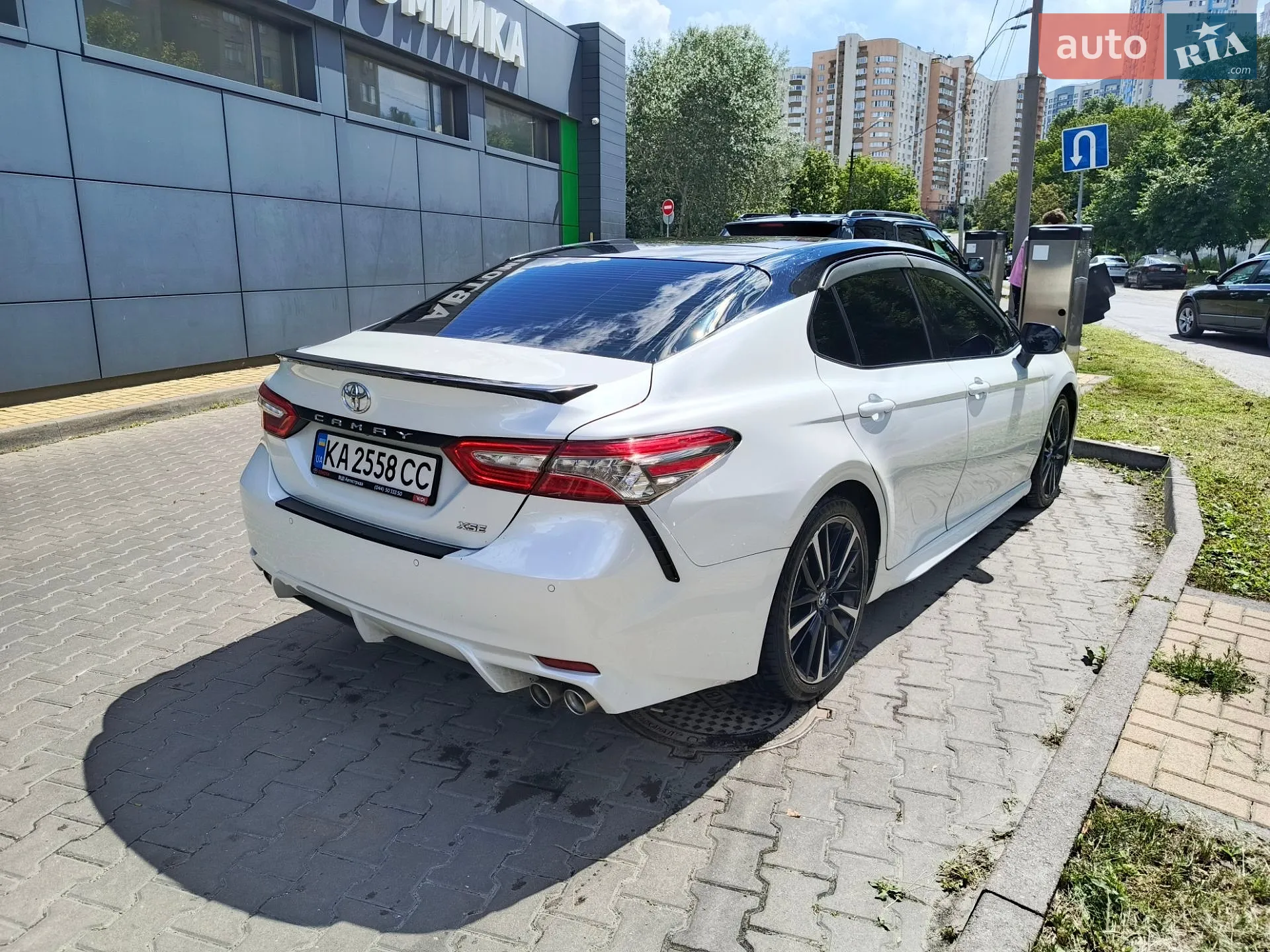 2018 Toyota Camry - мініатюра 4