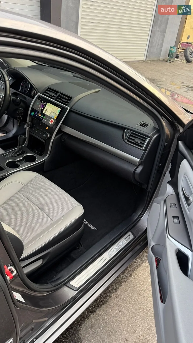 2017 Toyota Camry - мініатюра 17