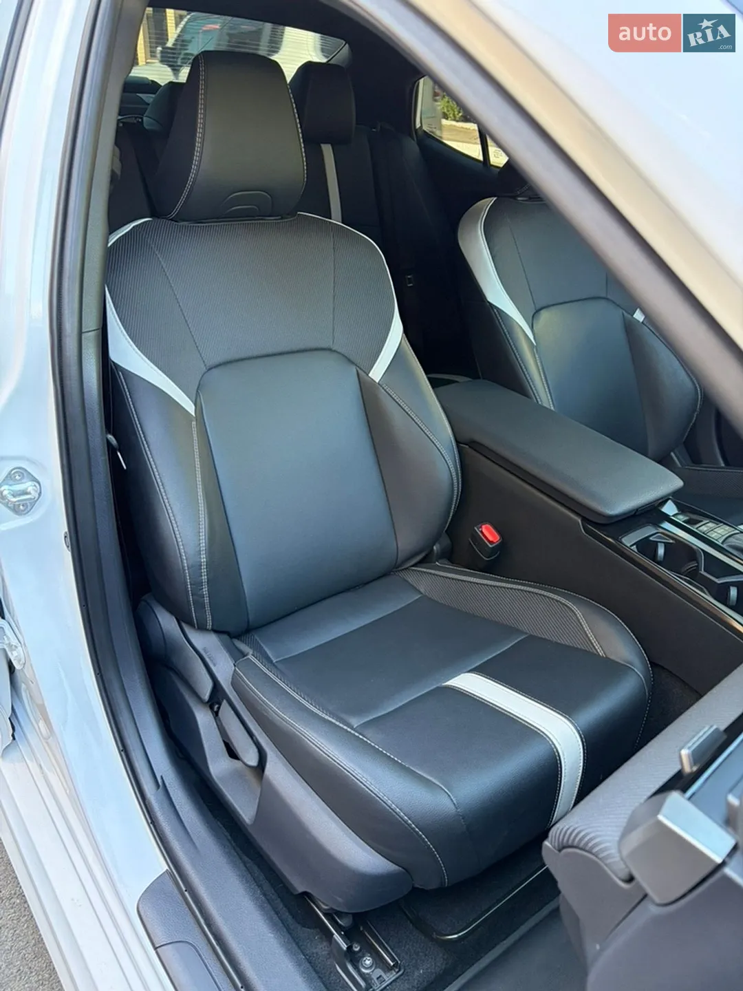 2024 Toyota Camry - мініатюра 34