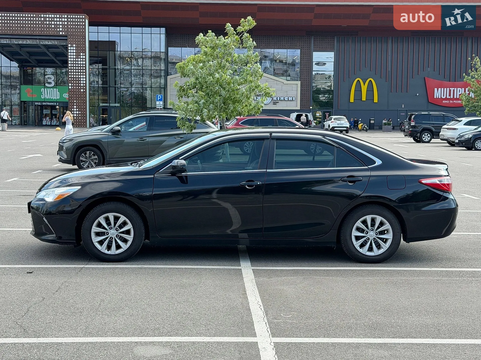 2016 Toyota Camry - мініатюра 2