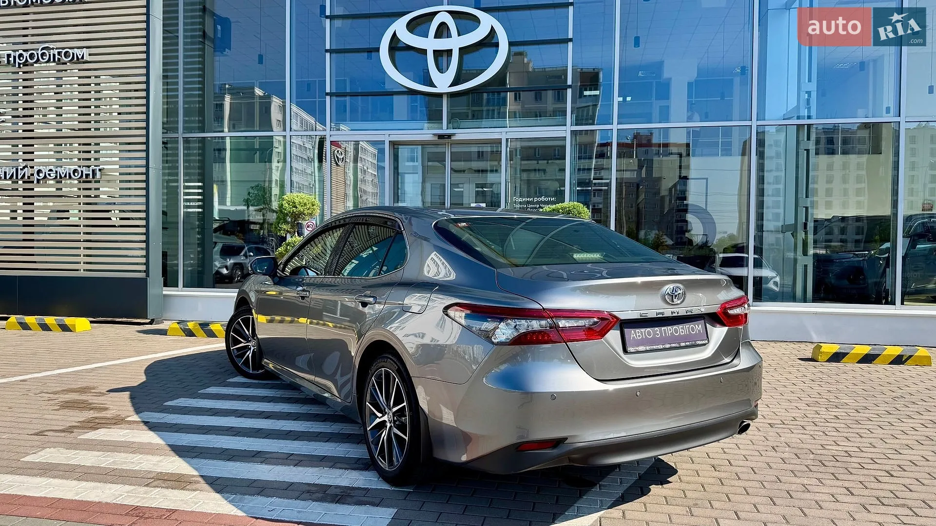 2021 Toyota Camry - мініатюра 4