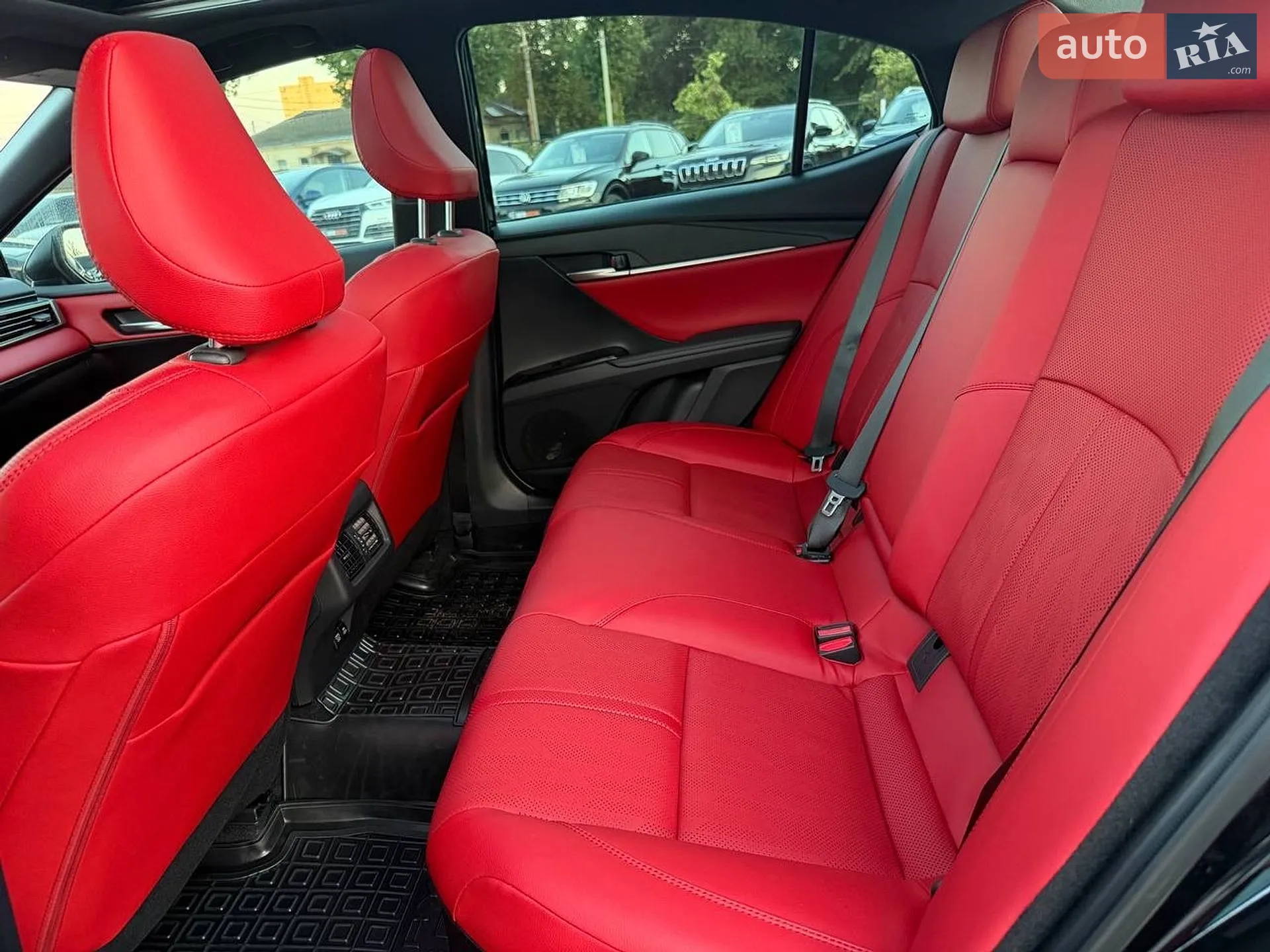 2025 Toyota Camry - мініатюра 31