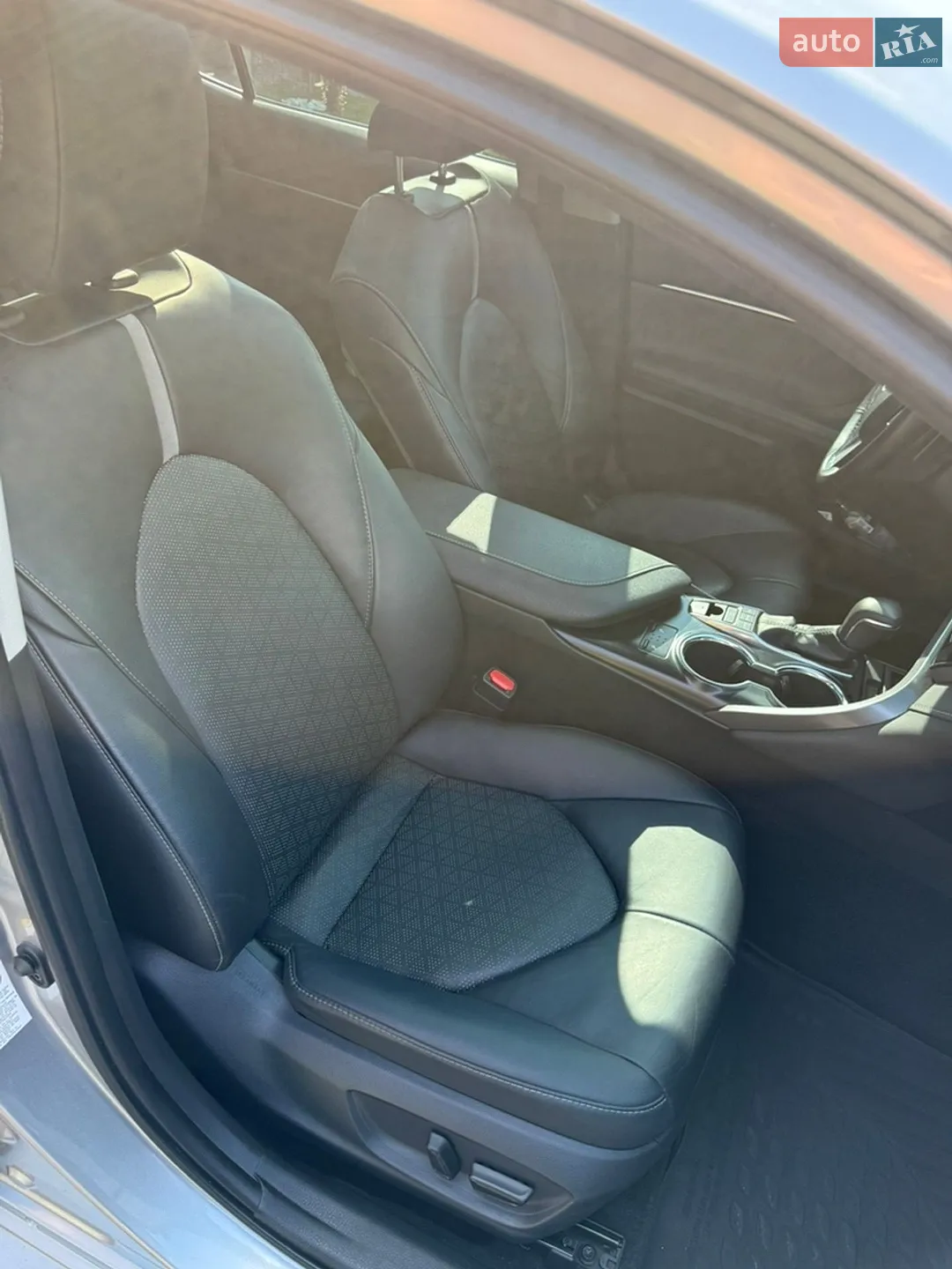 2018 Toyota Camry - мініатюра 29