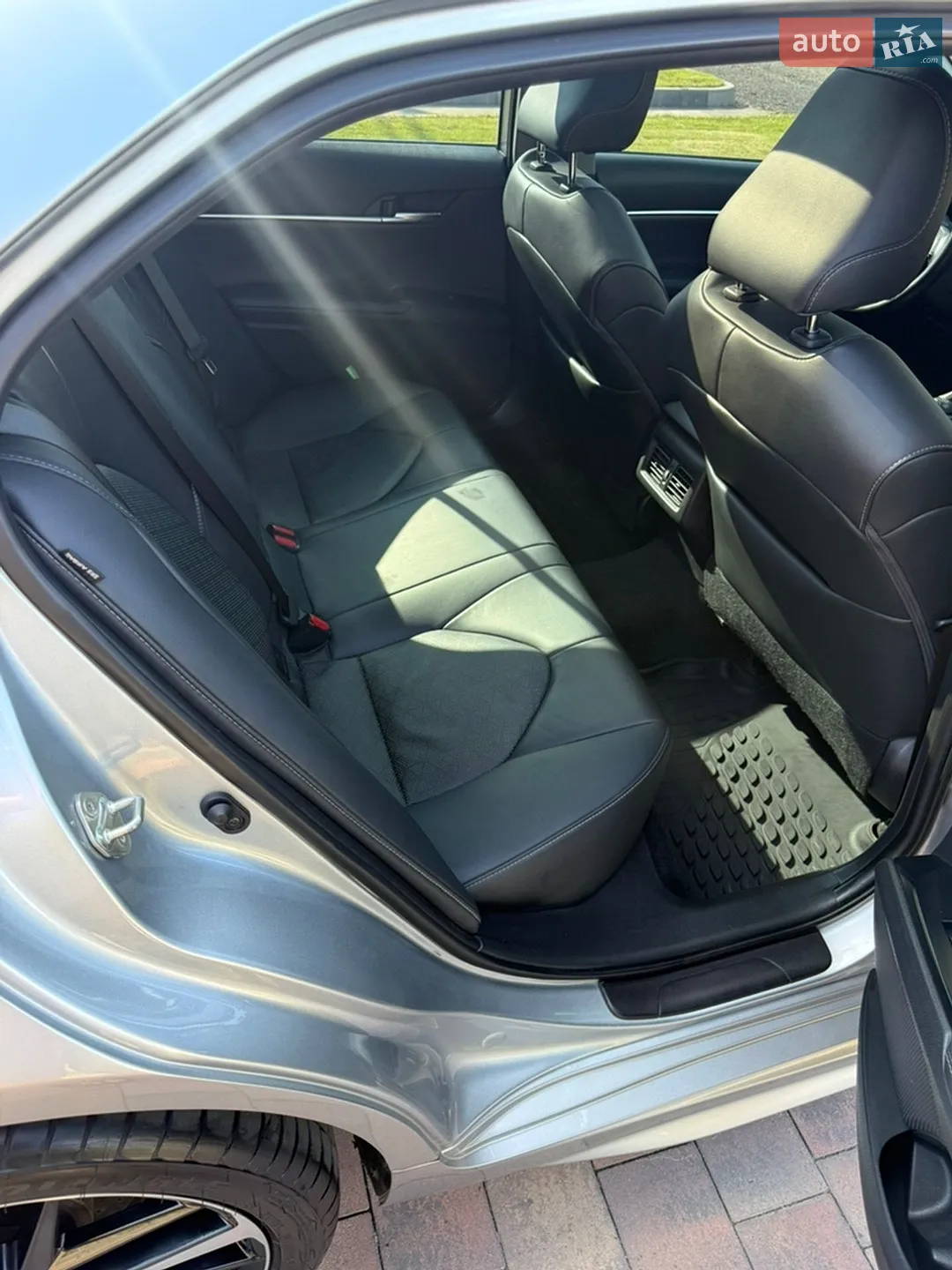2018 Toyota Camry - мініатюра 25