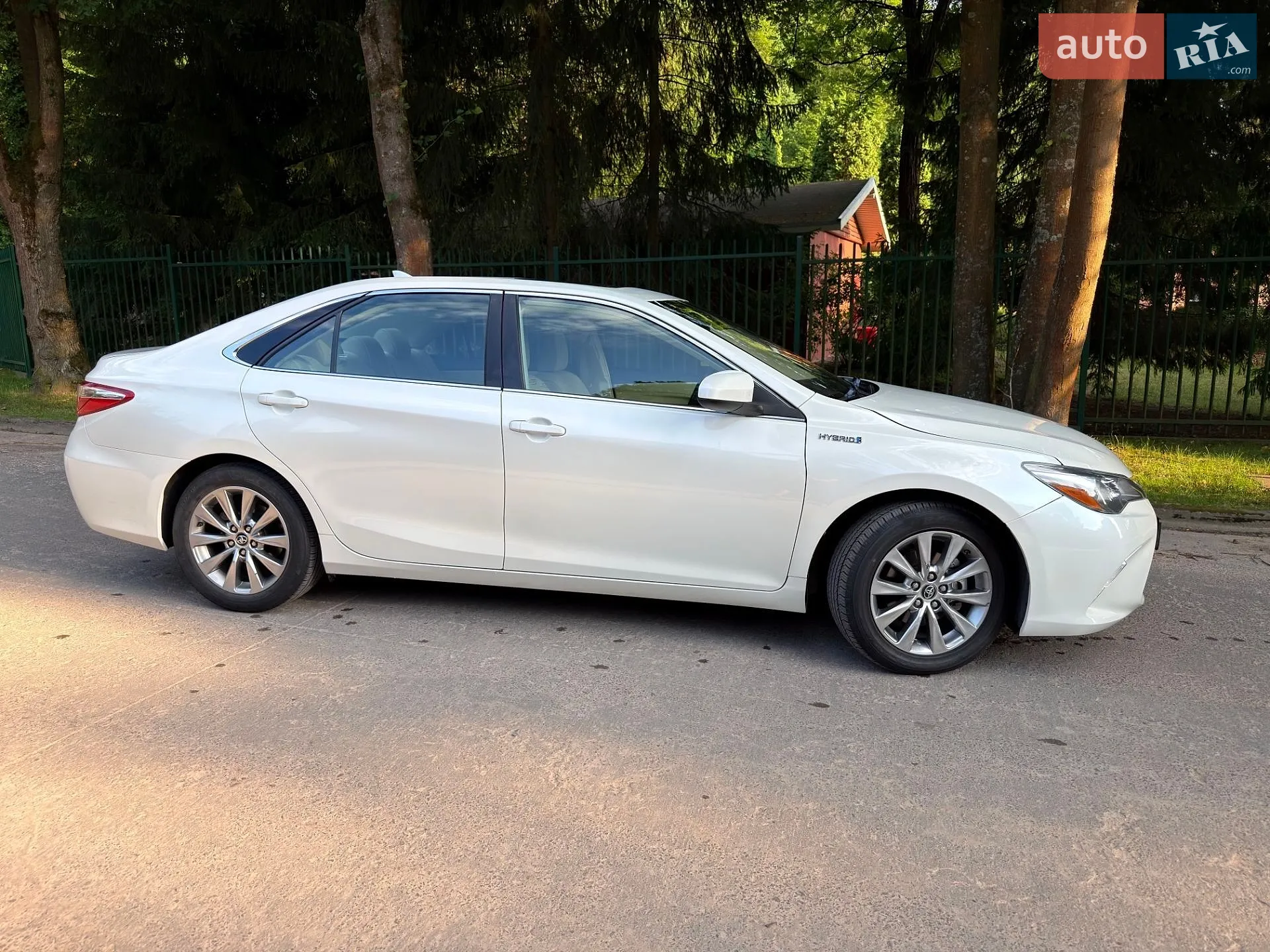 2016 Toyota Camry - мініатюра 3
