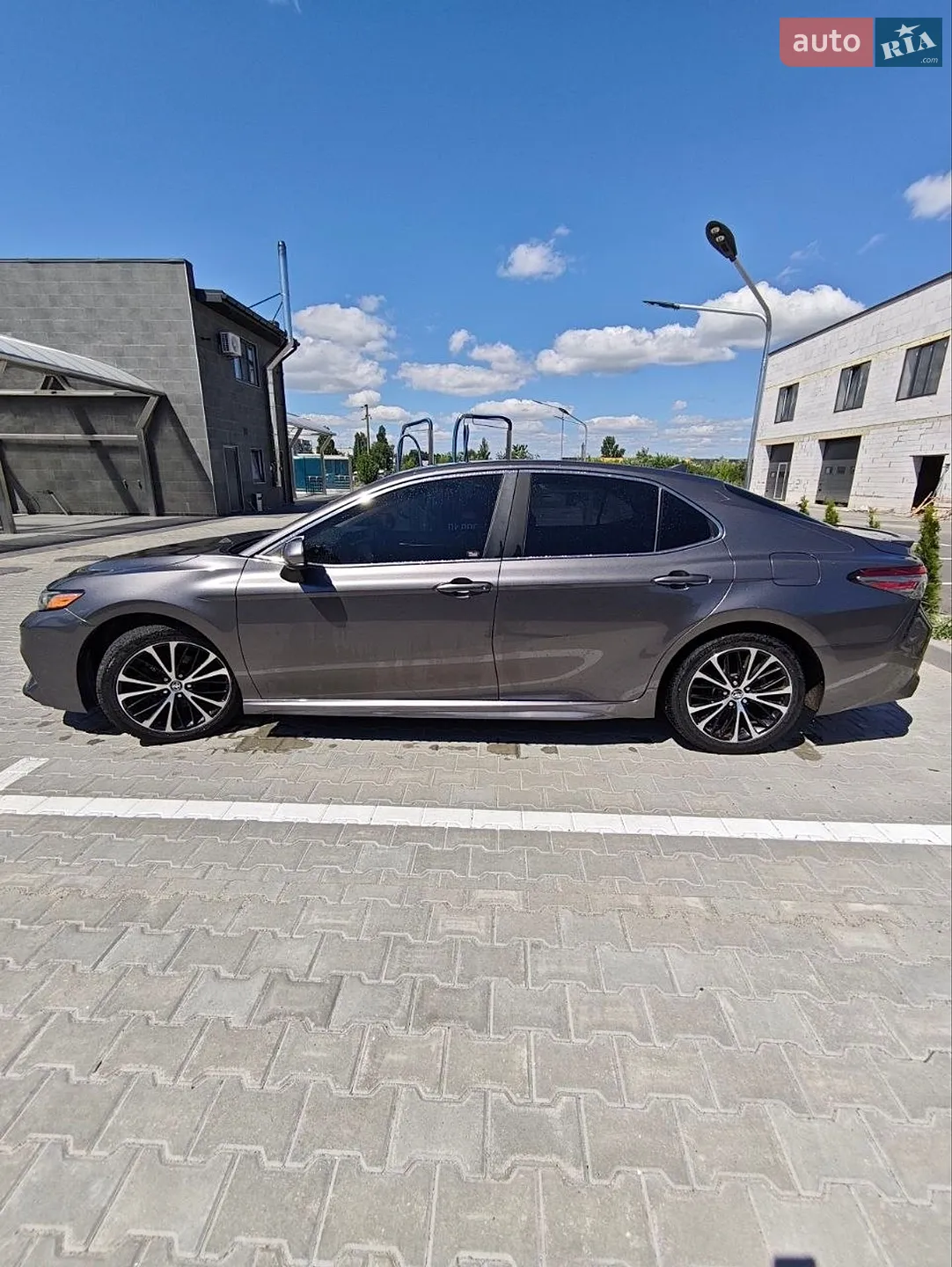 2018 Toyota Camry - мініатюра 13