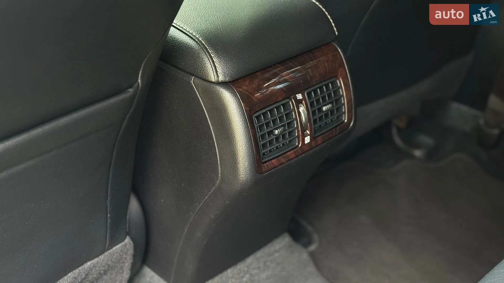 2014 Toyota Camry - мініатюра 31