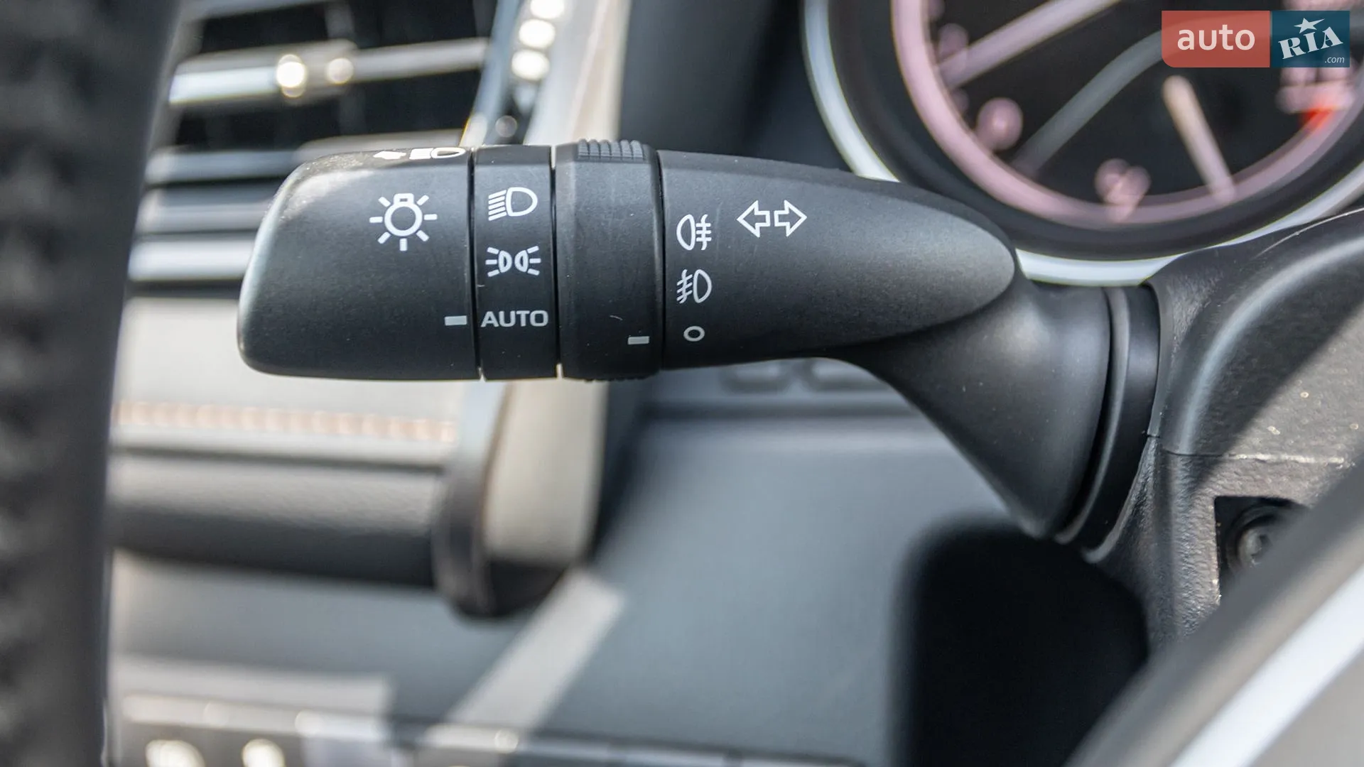 2019 Toyota Camry - мініатюра 24