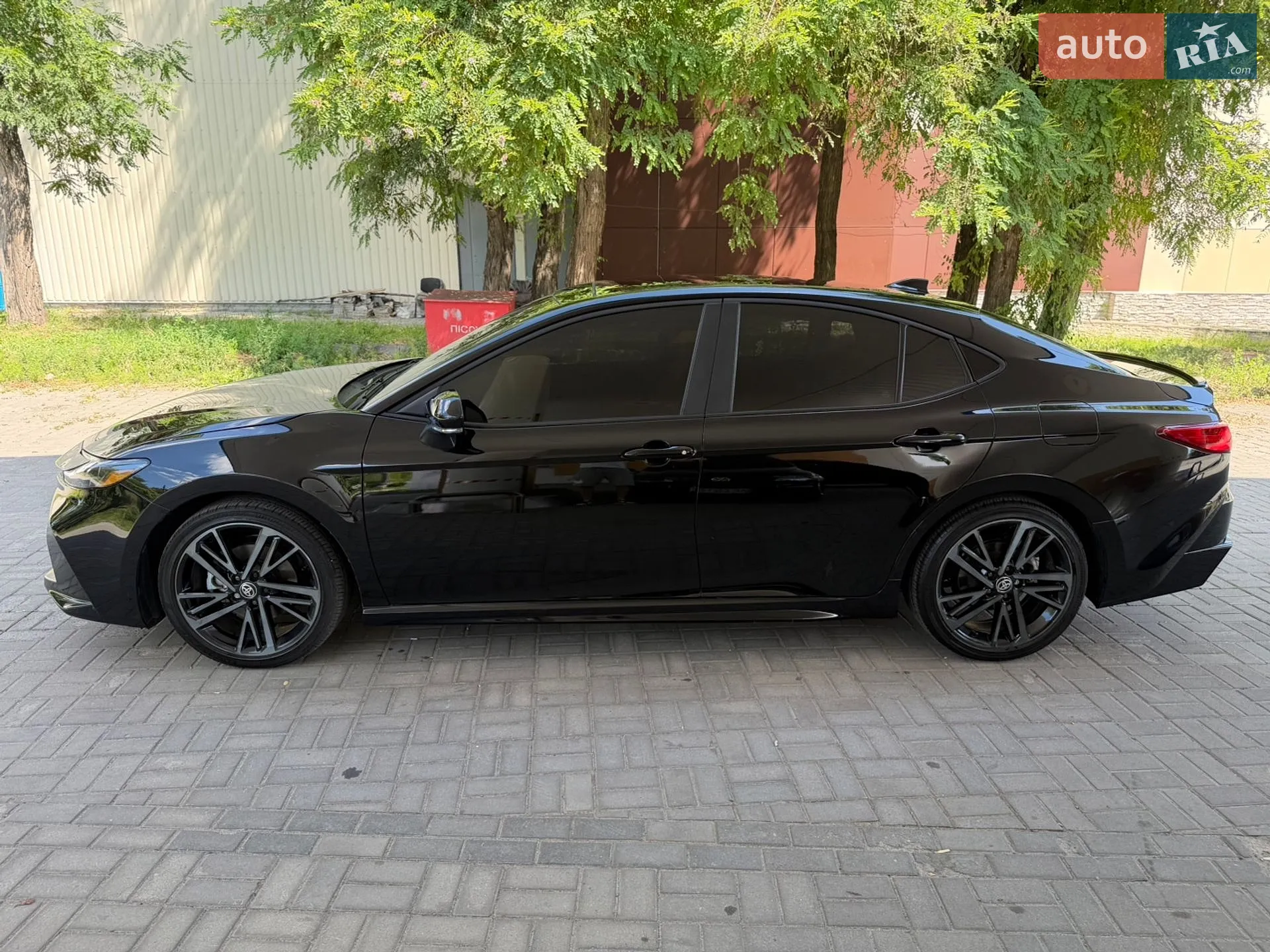 2025 Toyota Camry - мініатюра 9