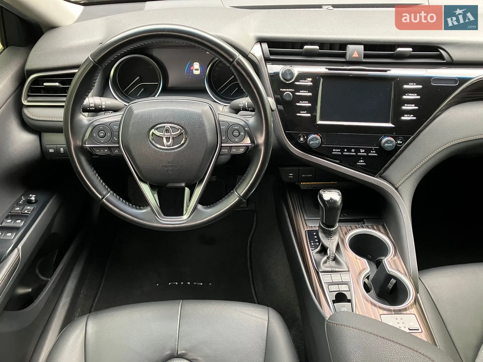 2020 Toyota Camry - мініатюра 11
