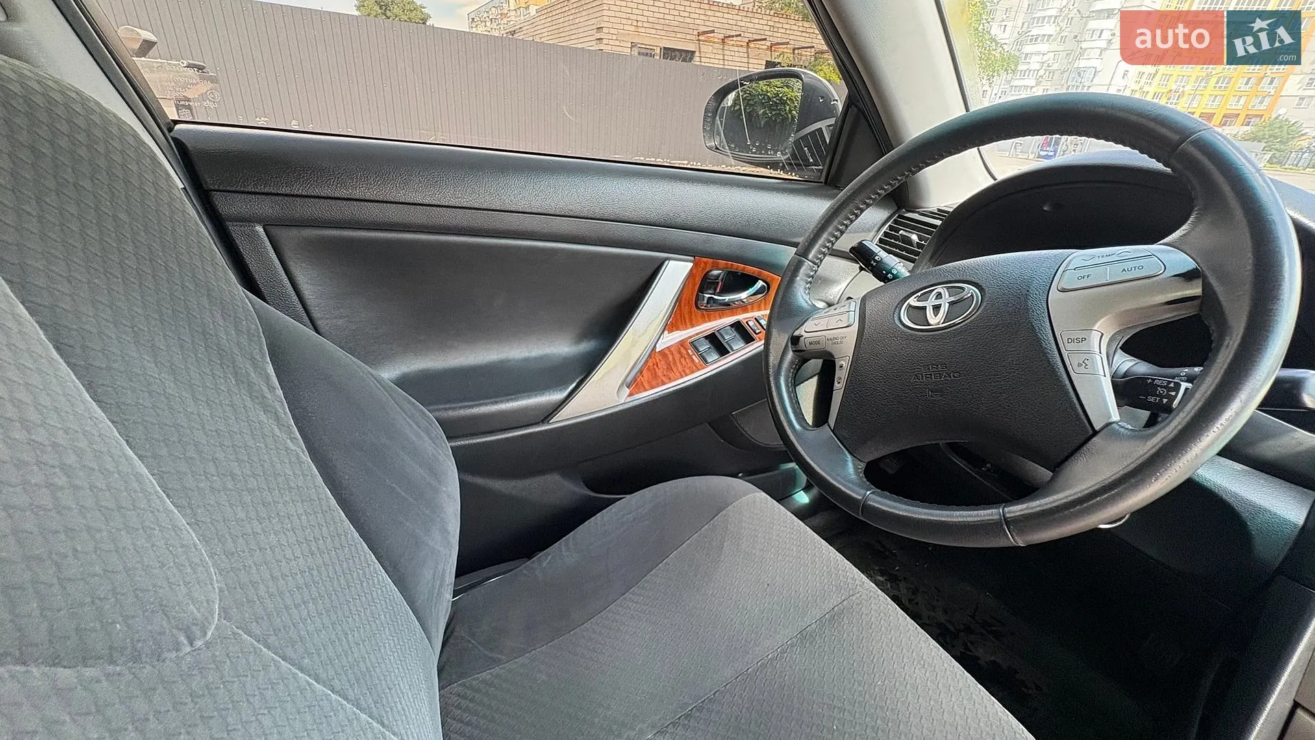 2010 Toyota Camry - мініатюра 8
