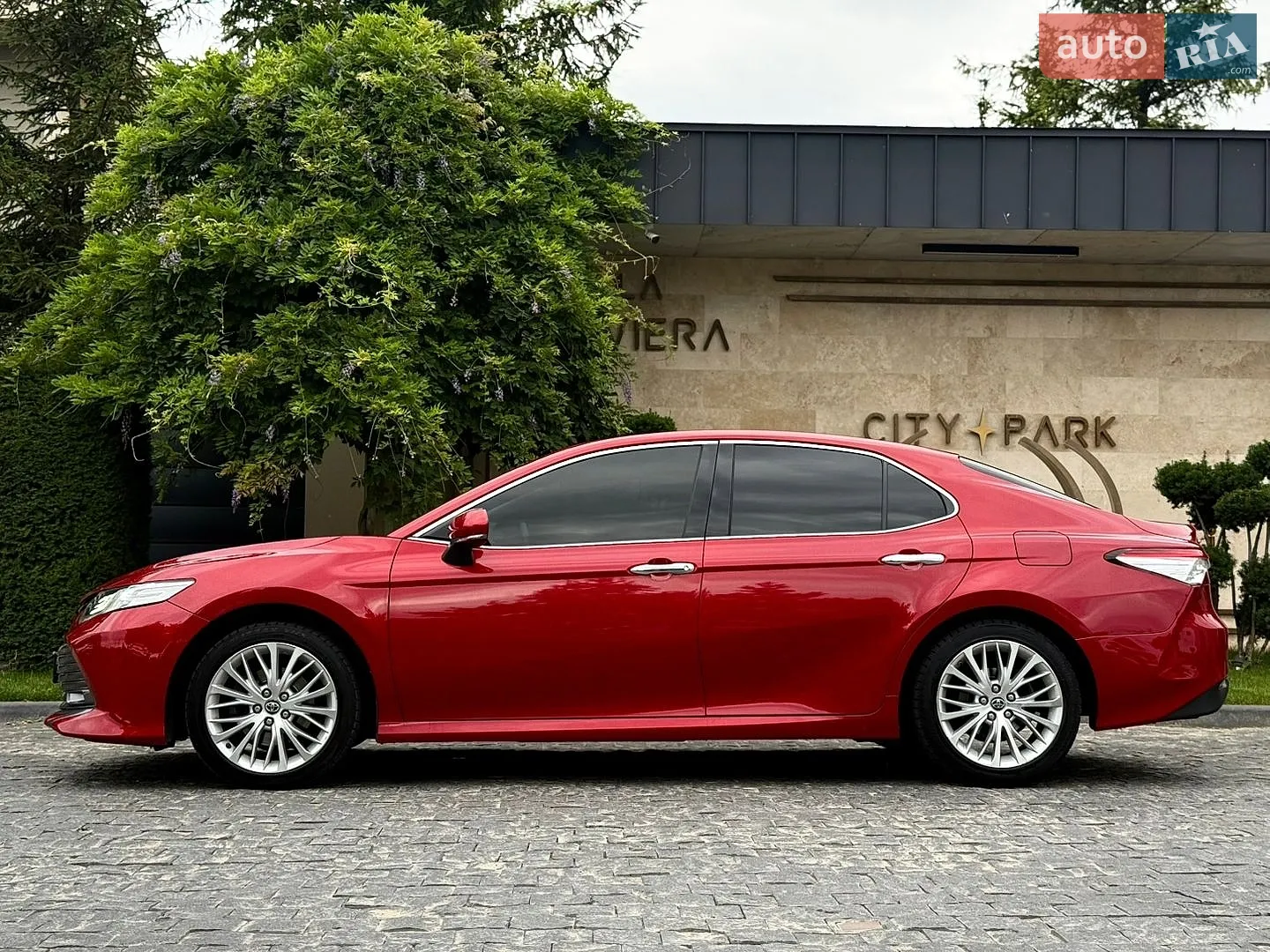 2019 Toyota Camry - мініатюра 12