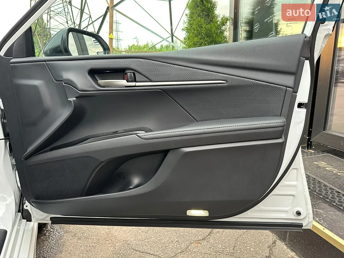 2025 Toyota Camry - мініатюра 25