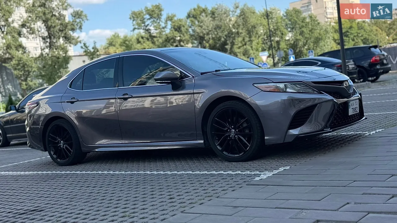 2019 Toyota Camry - мініатюра 9