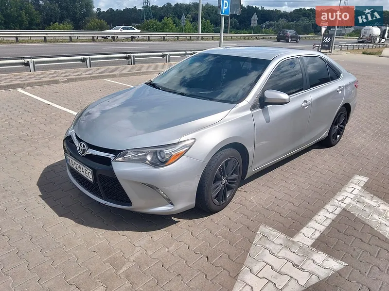 Toyota Camry 2015