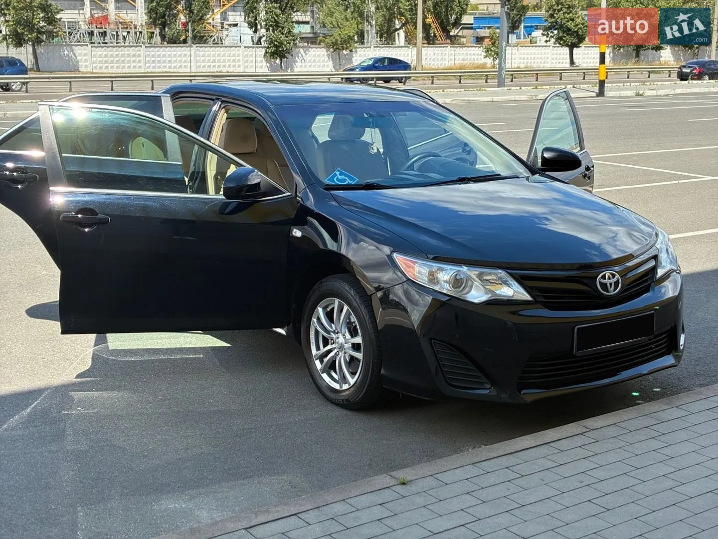 2014 Toyota Camry - мініатюра 13