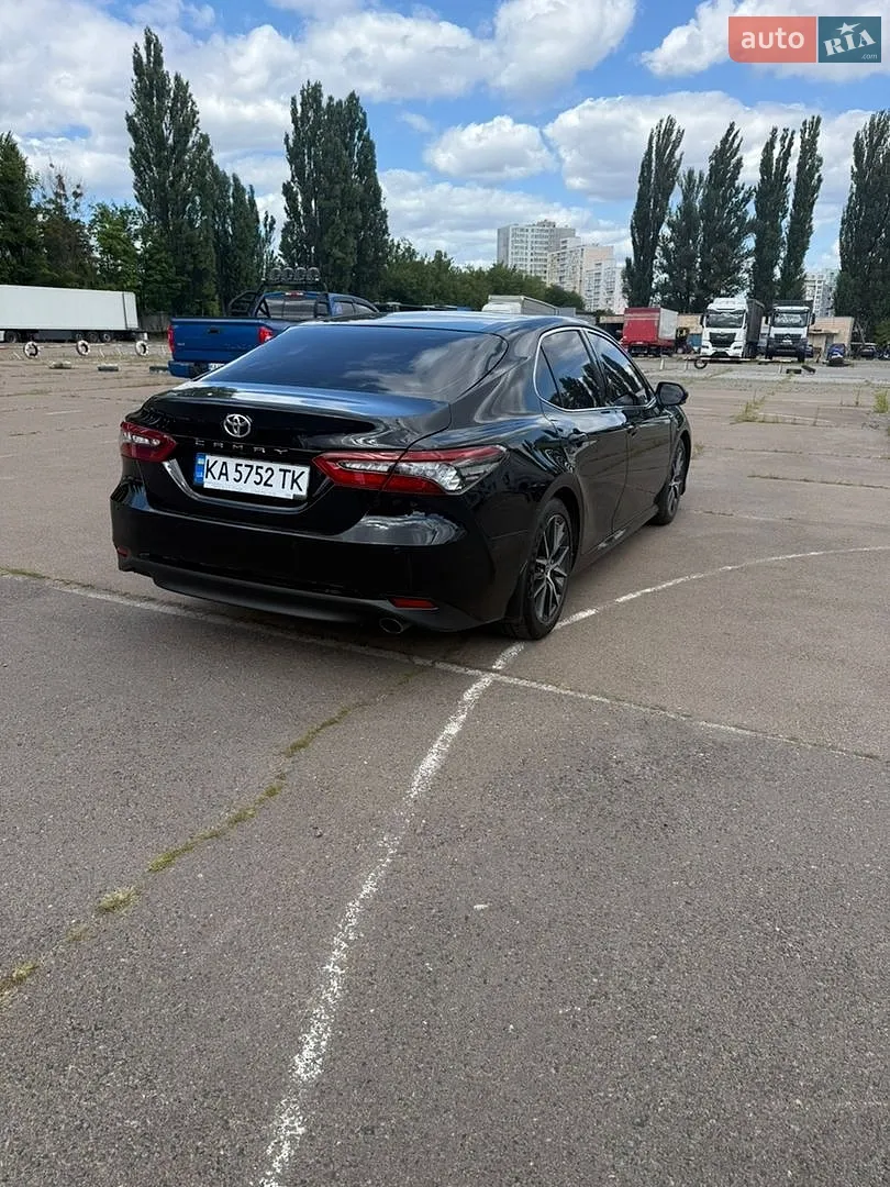 2021 Toyota Camry - мініатюра 3