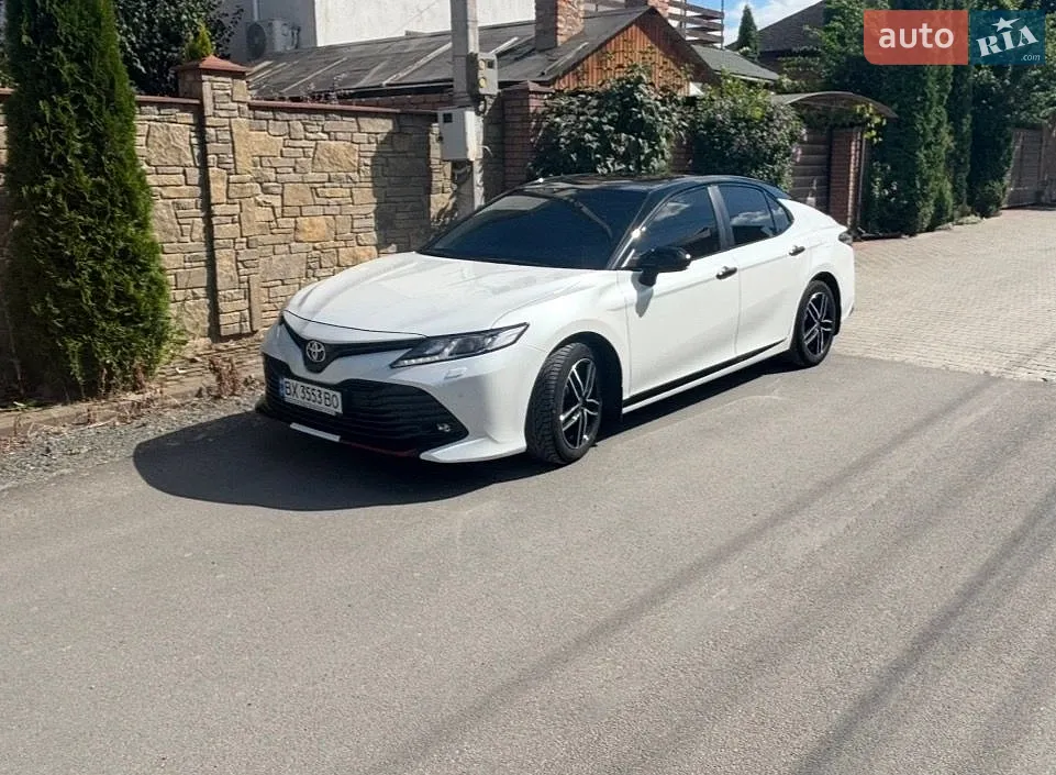 2018 Toyota Camry - мініатюра 2