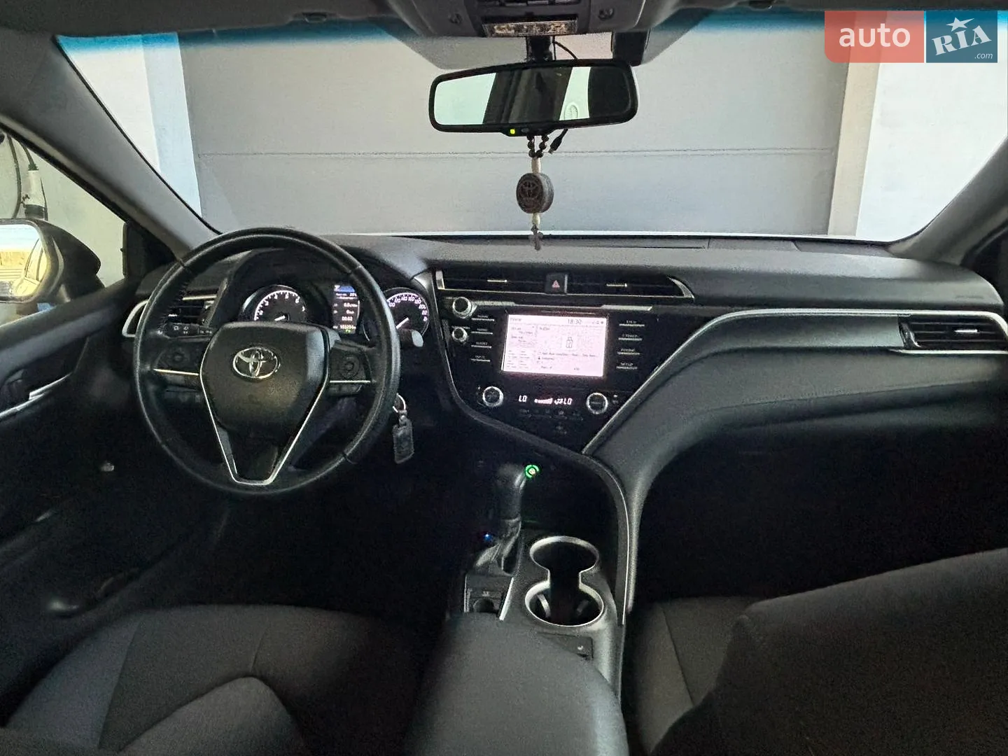 2018 Toyota Camry - мініатюра 8