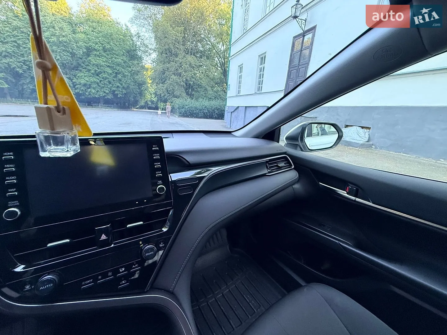 2024 Toyota Camry - мініатюра 27