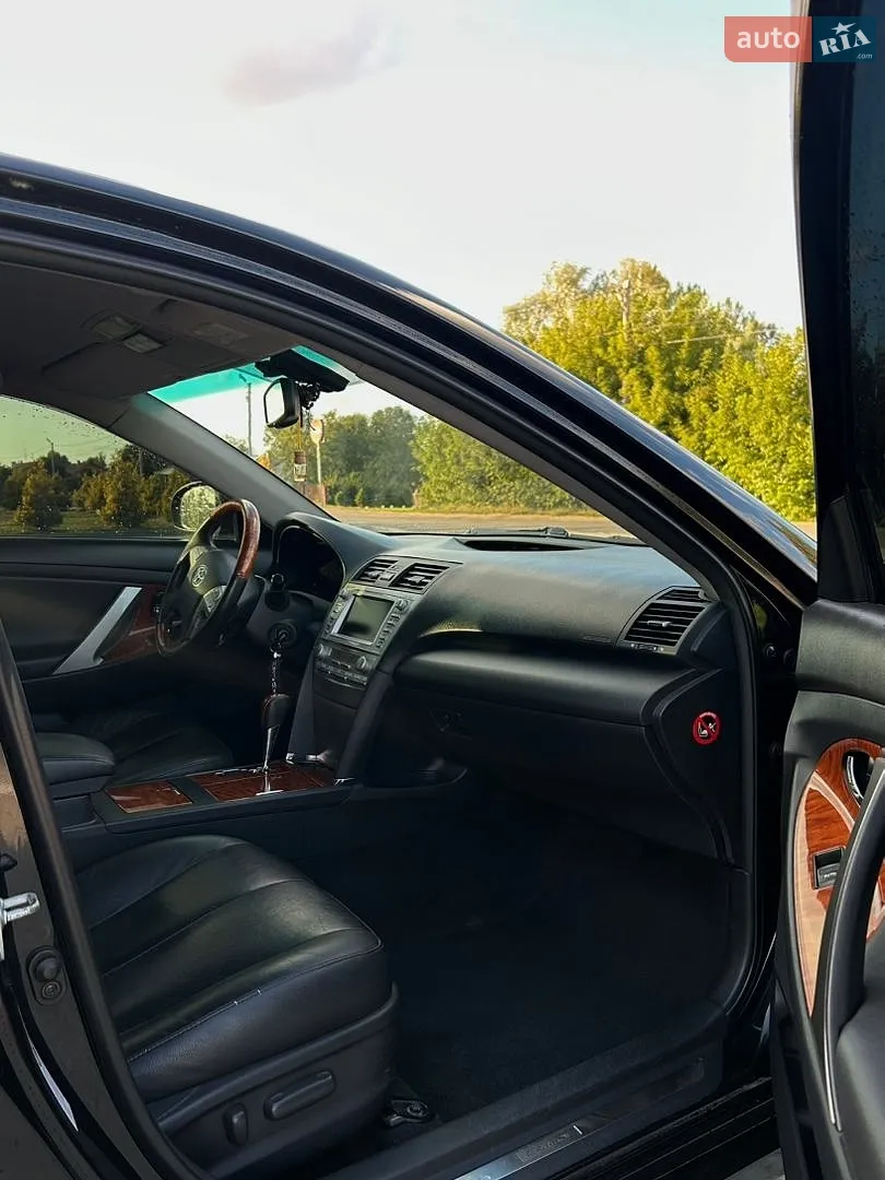 2010 Toyota Camry - мініатюра 11