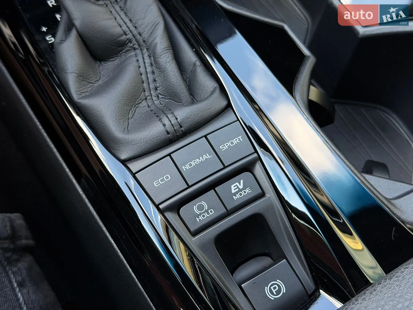 2025 Toyota Camry - мініатюра 55