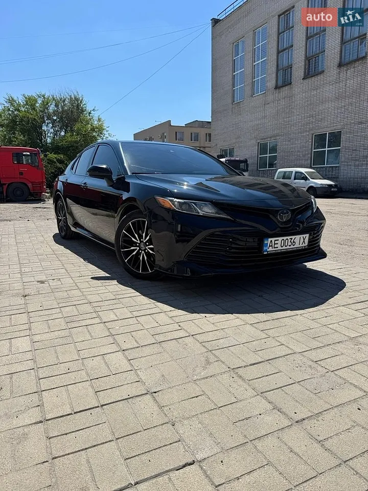 2019 Toyota Camry - мініатюра 16
