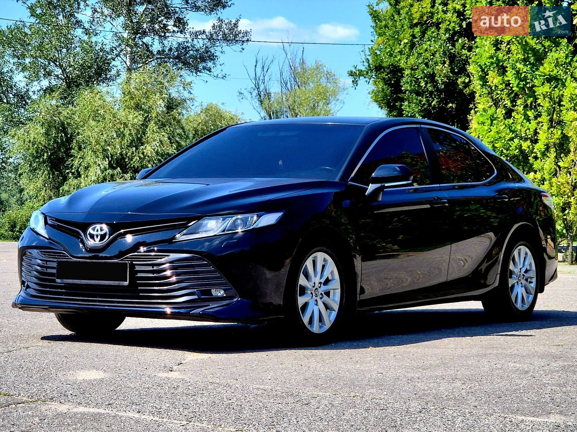 2019 Toyota Camry - мініатюра 3