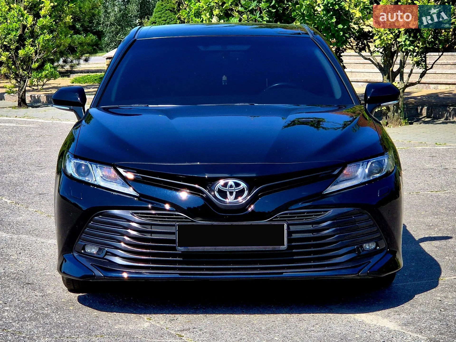 2019 Toyota Camry - мініатюра 2