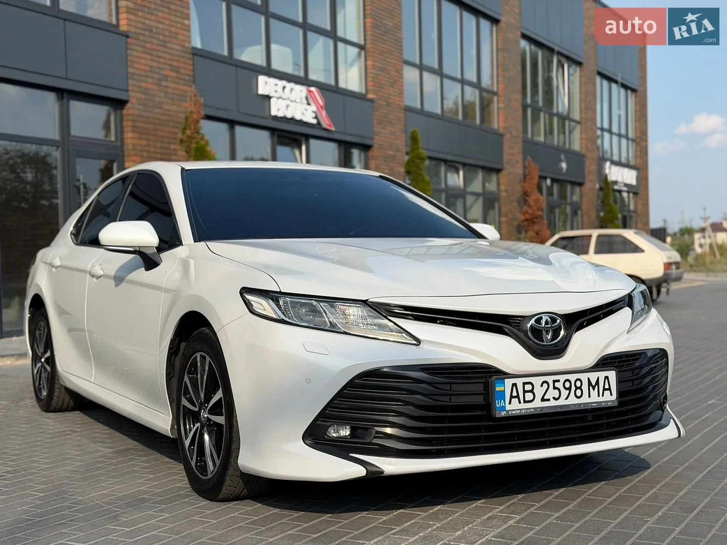 2017 Toyota Camry - мініатюра 4