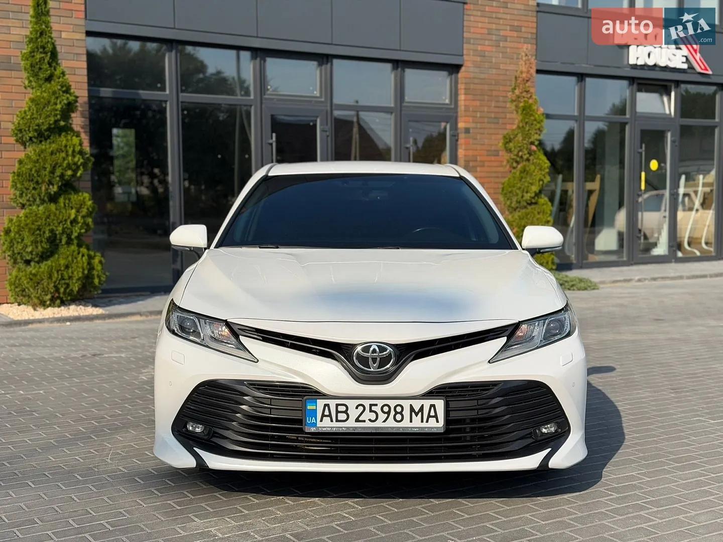 2017 Toyota Camry - мініатюра 16