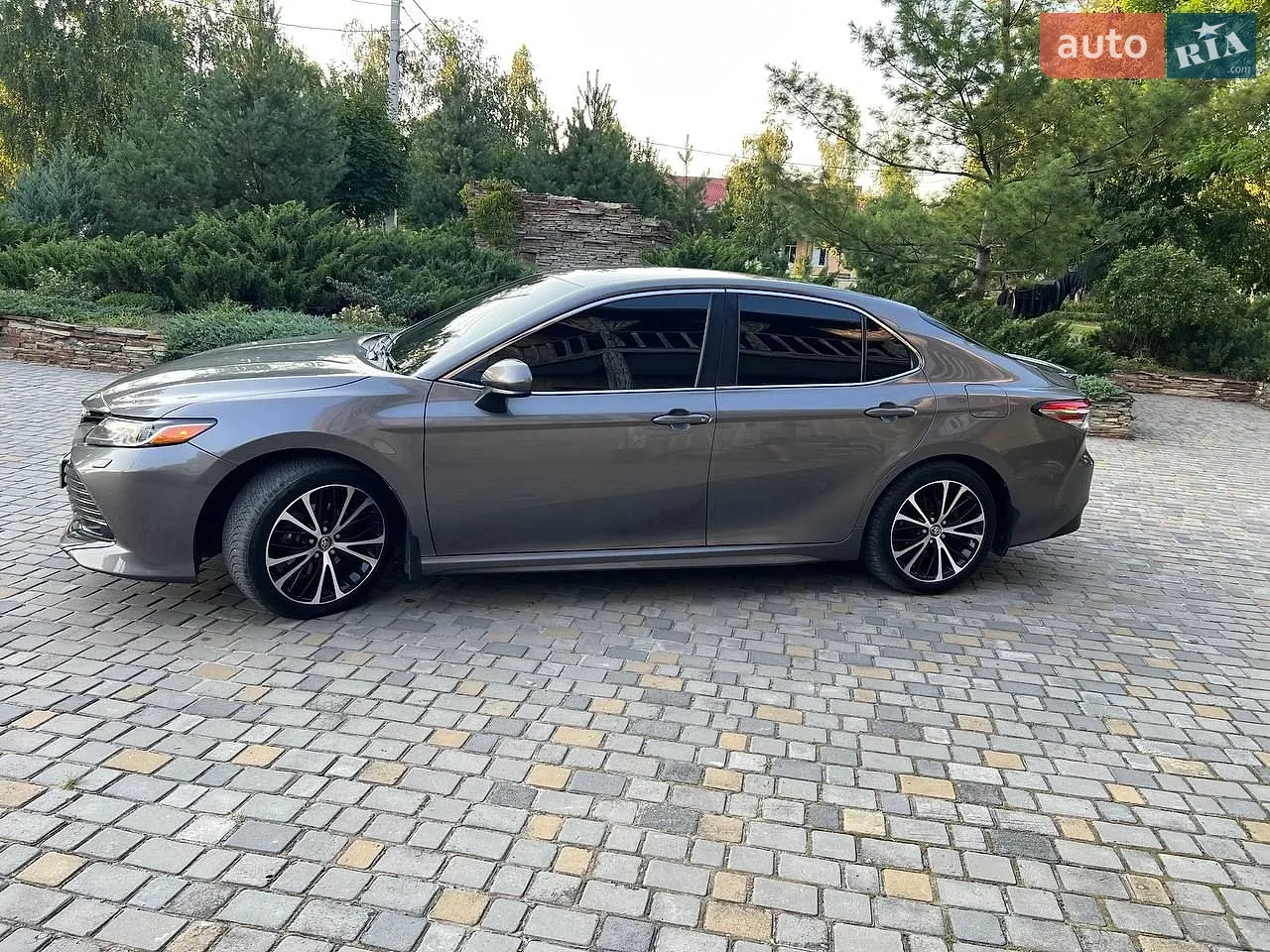 2018 Toyota Camry - мініатюра 21