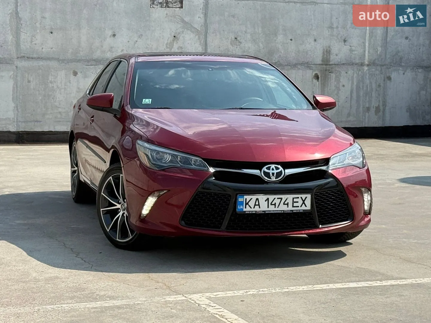 2015 Toyota Camry - фото 1