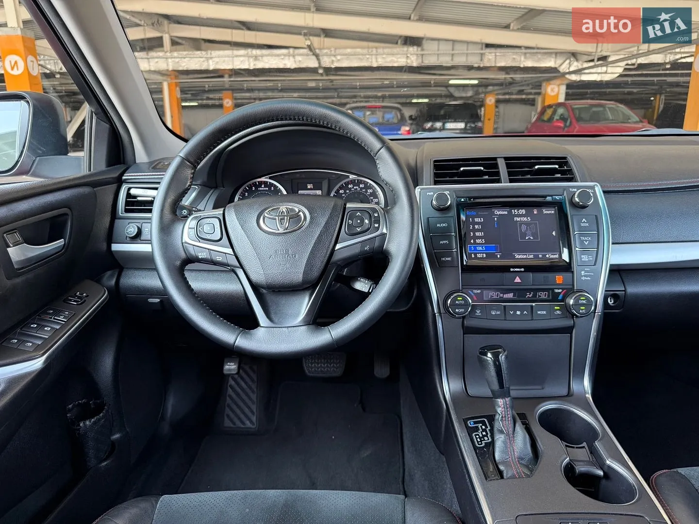 2015 Toyota Camry - мініатюра 22