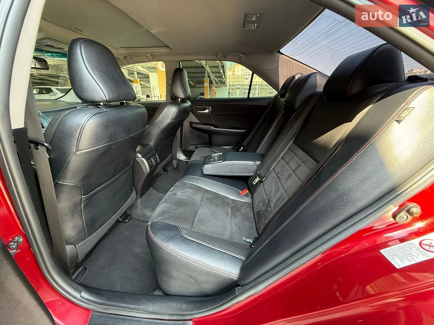 2015 Toyota Camry - мініатюра 26