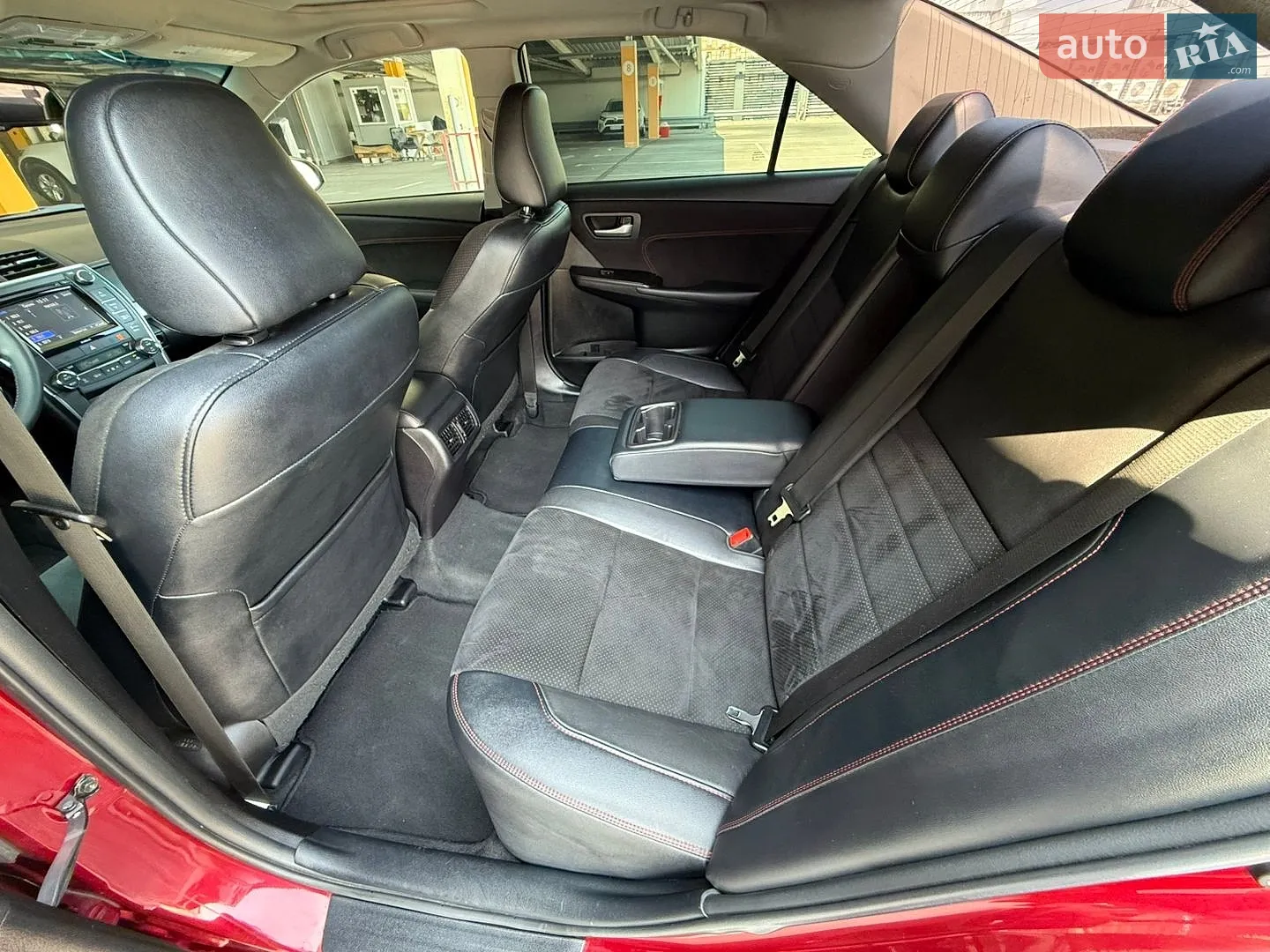2015 Toyota Camry - мініатюра 27