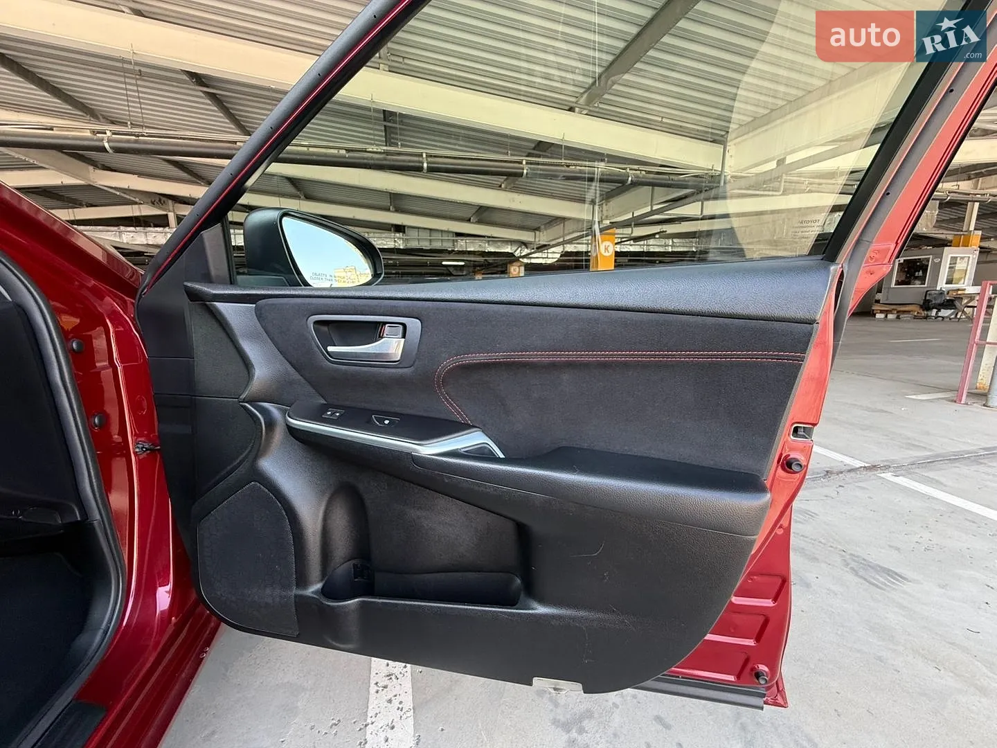 2015 Toyota Camry - мініатюра 29