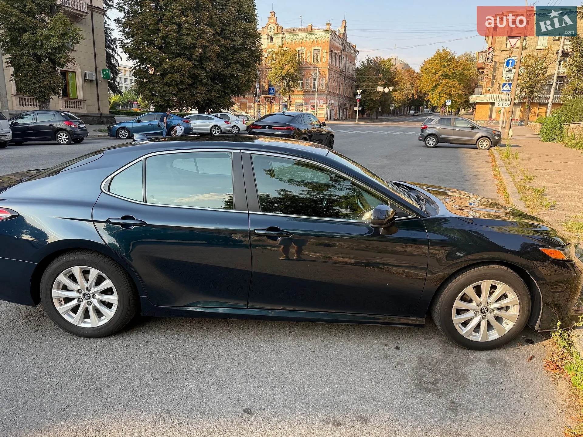 2019 Toyota Camry - мініатюра 3