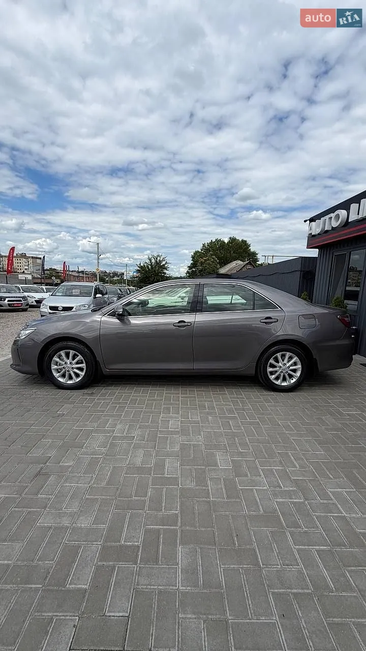 2016 Toyota Camry - мініатюра 2