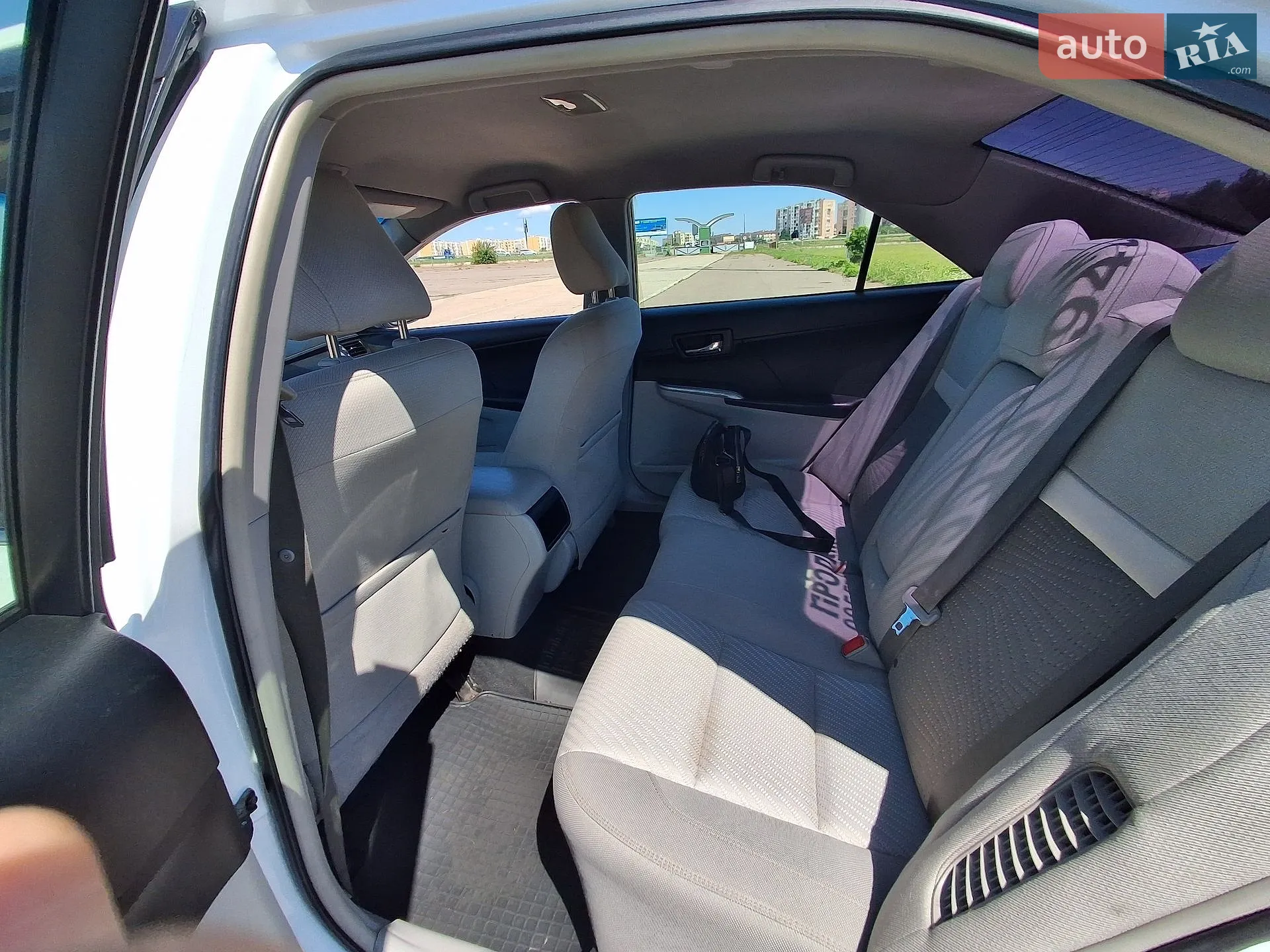 2011 Toyota Camry - мініатюра 12