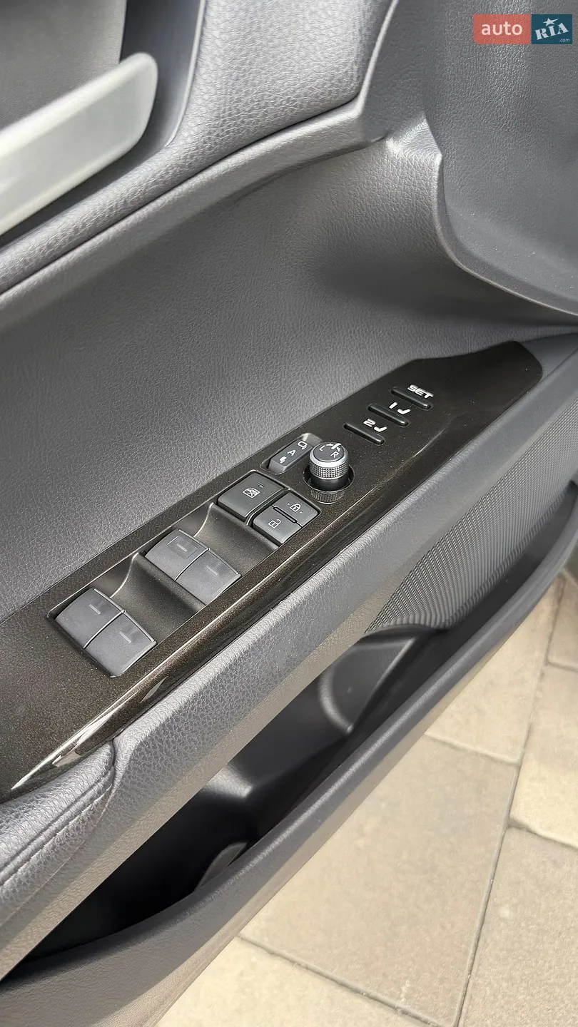 2024 Toyota Camry - мініатюра 27
